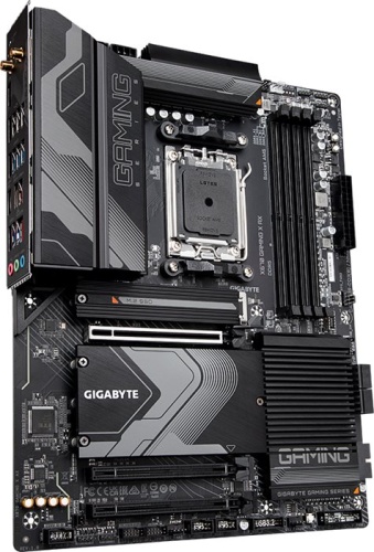 Мат. плата SocketAM5 GIGABYTE X670 GAMING X AX фото 2