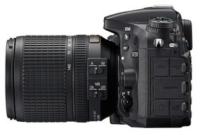   Nikon D7200  VBA450KR01