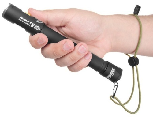 Фонарь Armytek Partner C4 Pro v3 XHP35 (тёплый свет) F03102SW фото 2