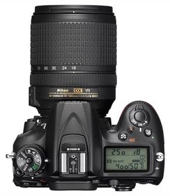   Nikon D7200  VBA450KR01